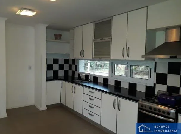 Casa en alquiler c/ cochera en Merlo - Imagen 2