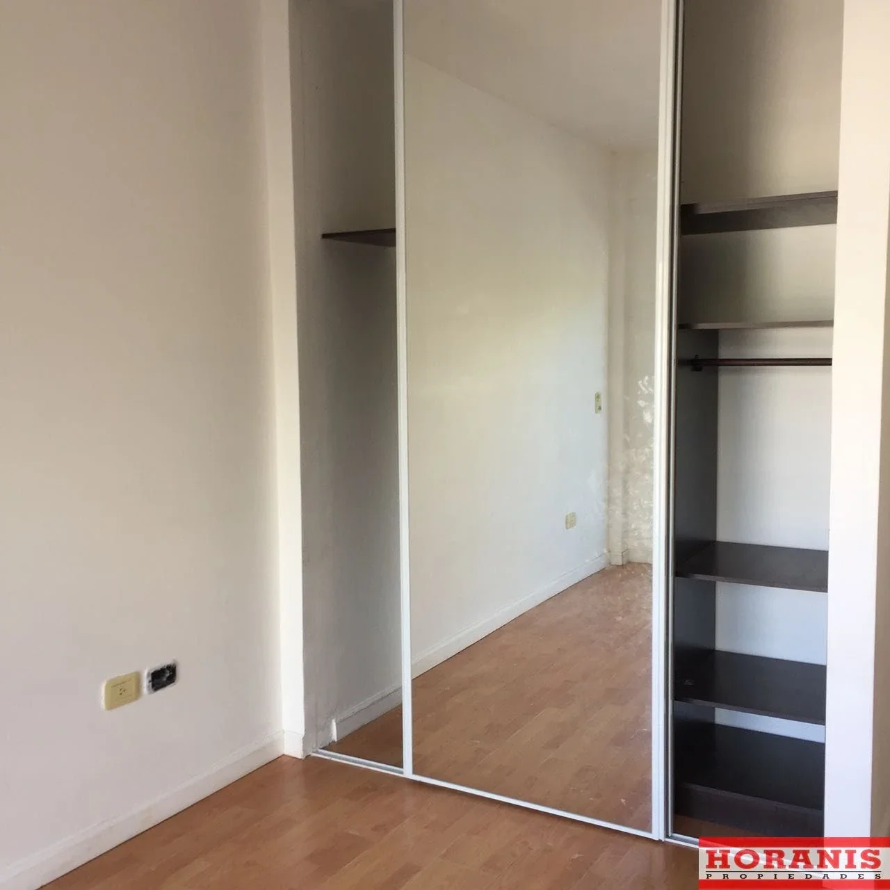 Departamento en alquiler de 2 dormitorios c/ cochera en Villa Urquiza - Imagen 4