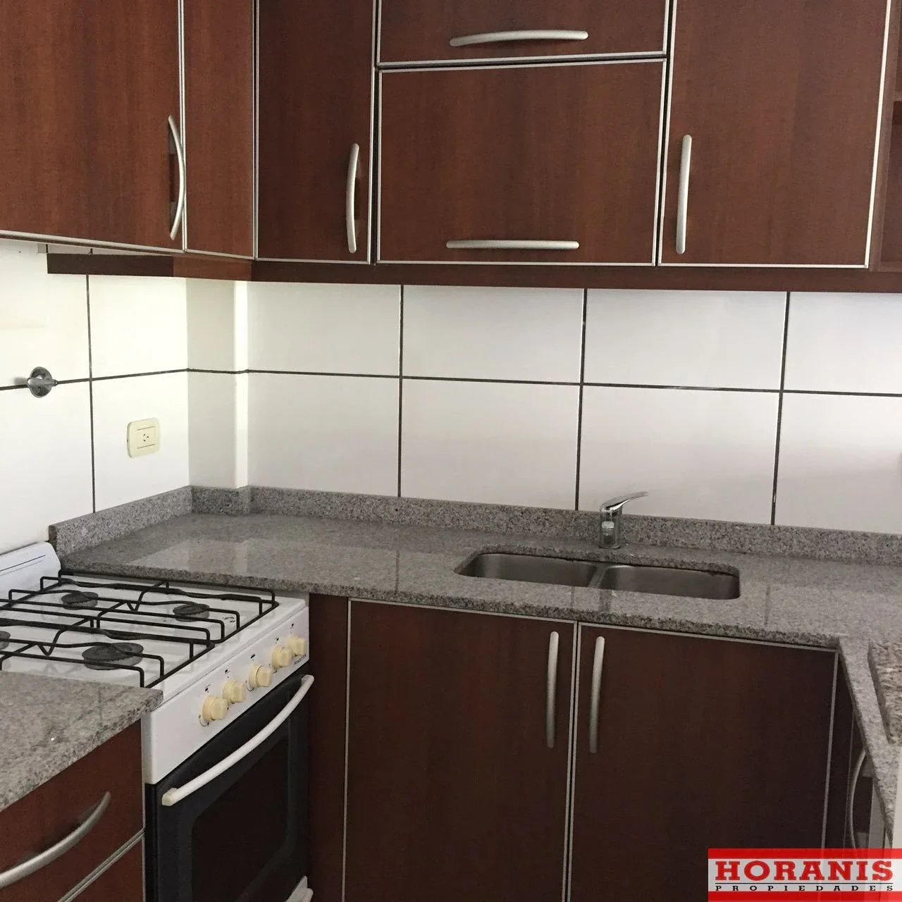 Departamento en alquiler de 2 dormitorios c/ cochera en Villa Urquiza - Imagen 3