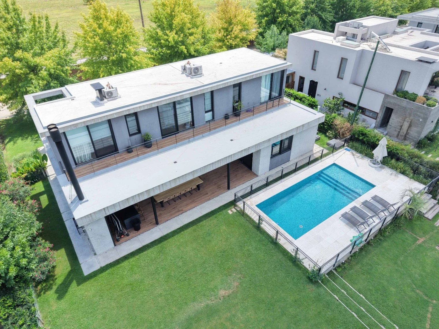 Casa en venta c/ cochera en Bella Vista - Imagen 1