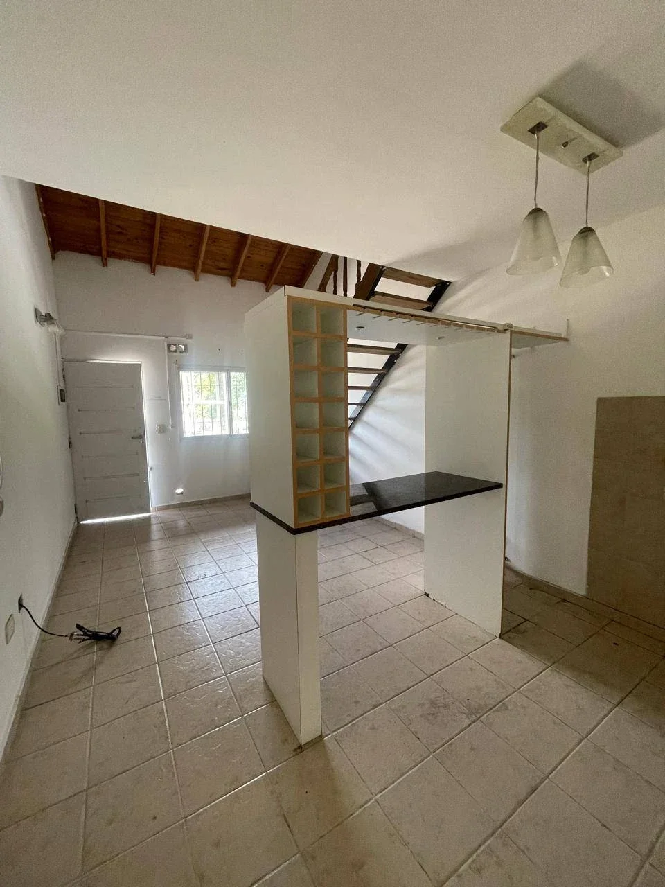 Departamento en alquiler c/ cochera en San Miguel - Imagen 2
