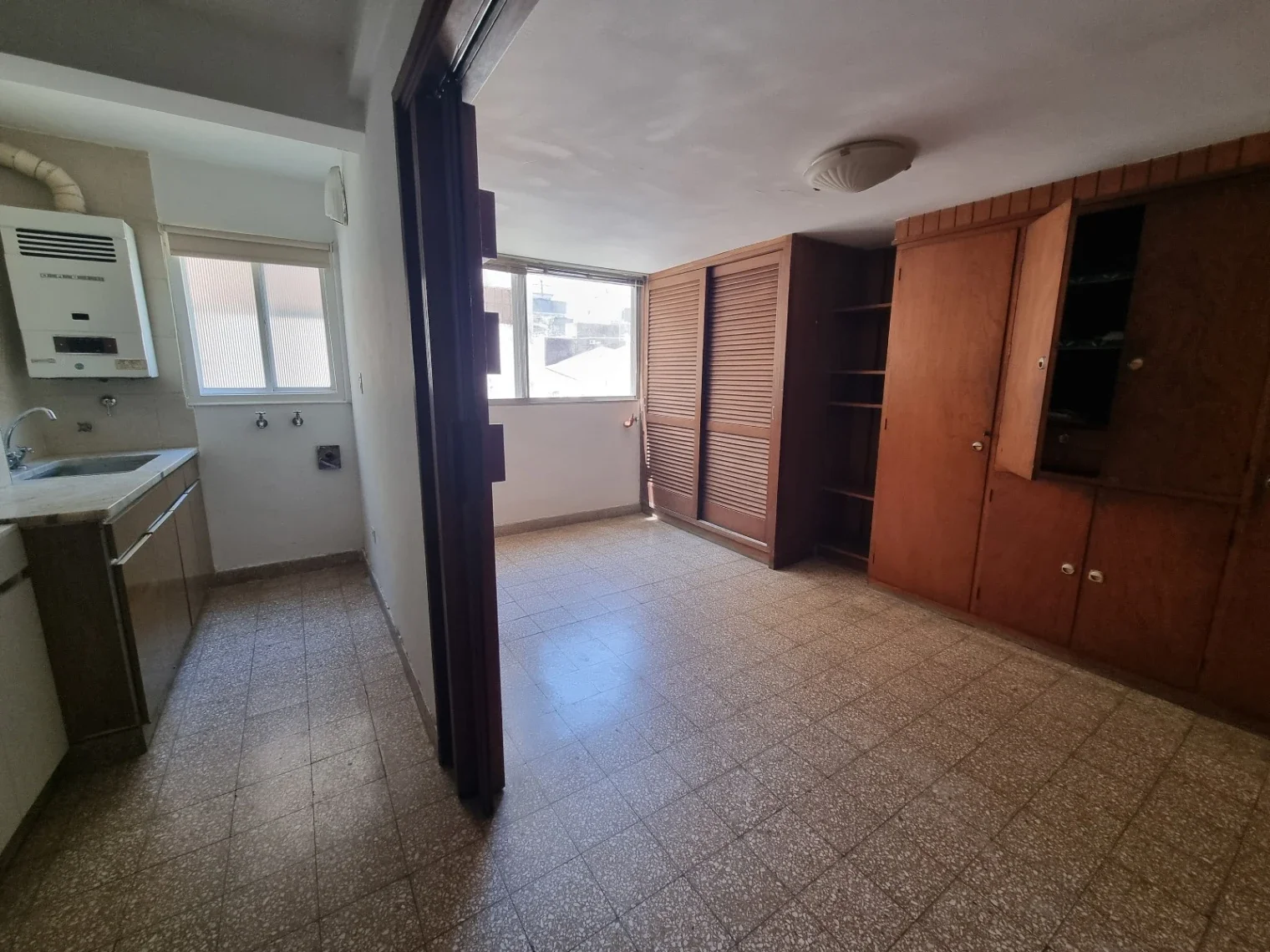 Departamento en venta de 2 dormitorios 2 baños Santa Fe y Alvear - Imagen 4