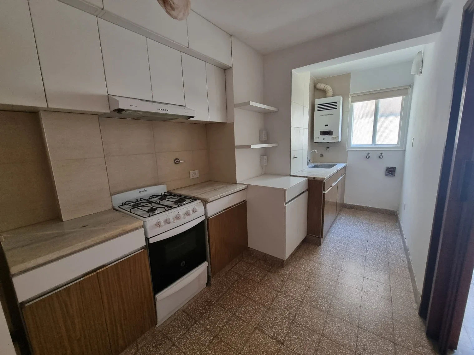 Departamento en venta de 2 dormitorios 2 baños Santa Fe y Alvear - Imagen 3
