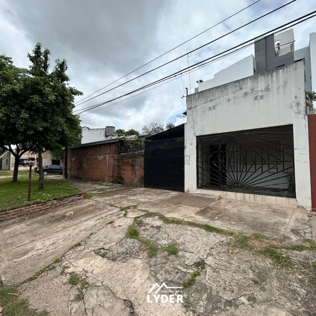 Casa en venta de 2 dormitorios c/ cochera en Macrocentro - Imagen 3
