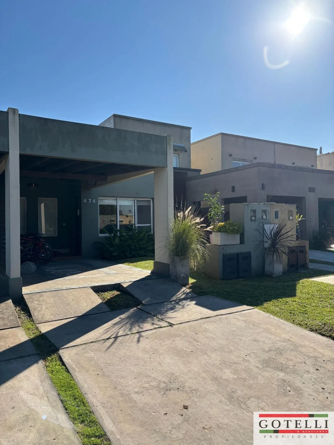 Venta Barrio Mirasoles Casa/PH  2 Dormitorios con Cochera y Jardin apta Credito - Imagen 2